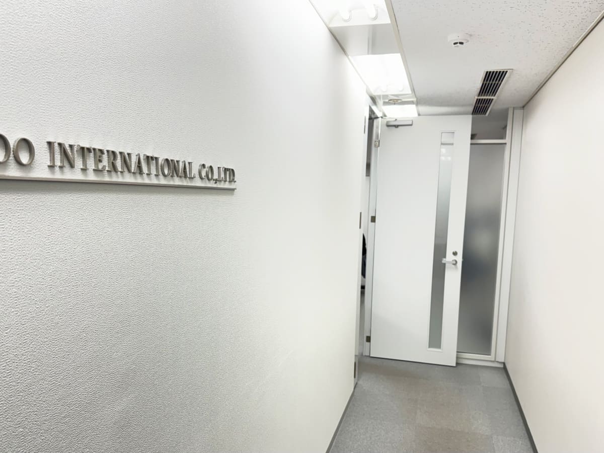 銀座事業部 -通路-